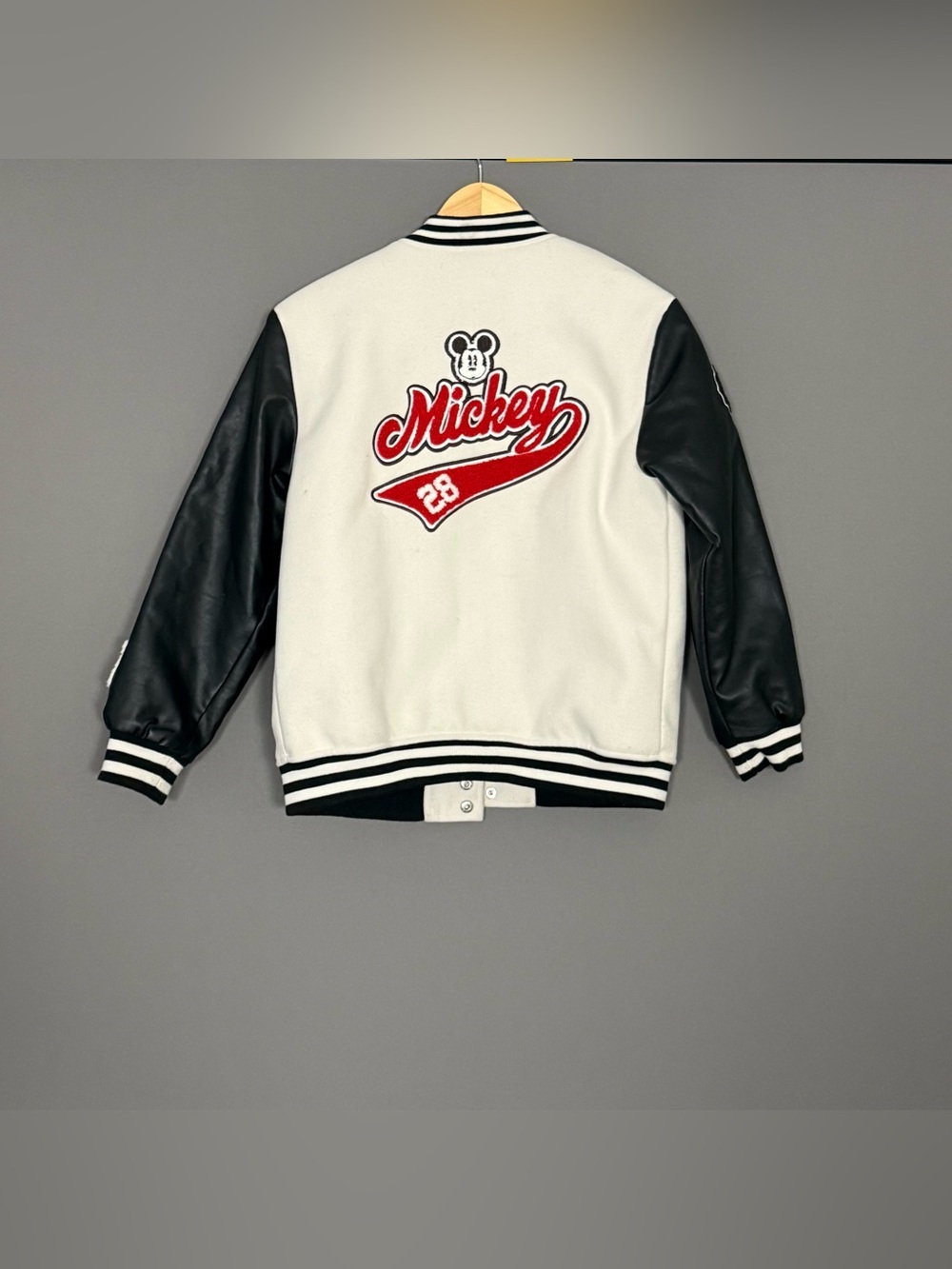 Disney x Forever 21 Mickey & Friends Varsity Jacket Cream Kids Boys 13/14 XL - Picture 5 of 10